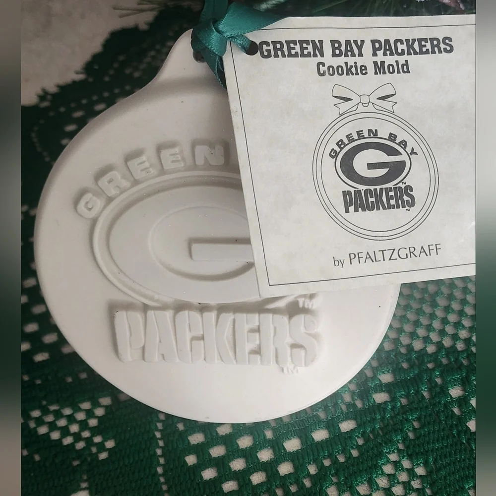 Green Bay Packer NFL Cookie Mold With  Sugar Cookie Recipe 5